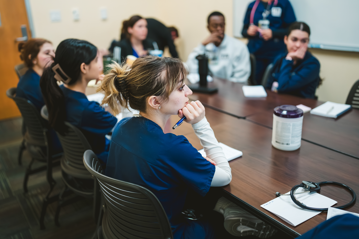 After each session, students participate in guided debriefings with faculty to review performance, strengthen clinical reasoning, and improve patient care skills.
