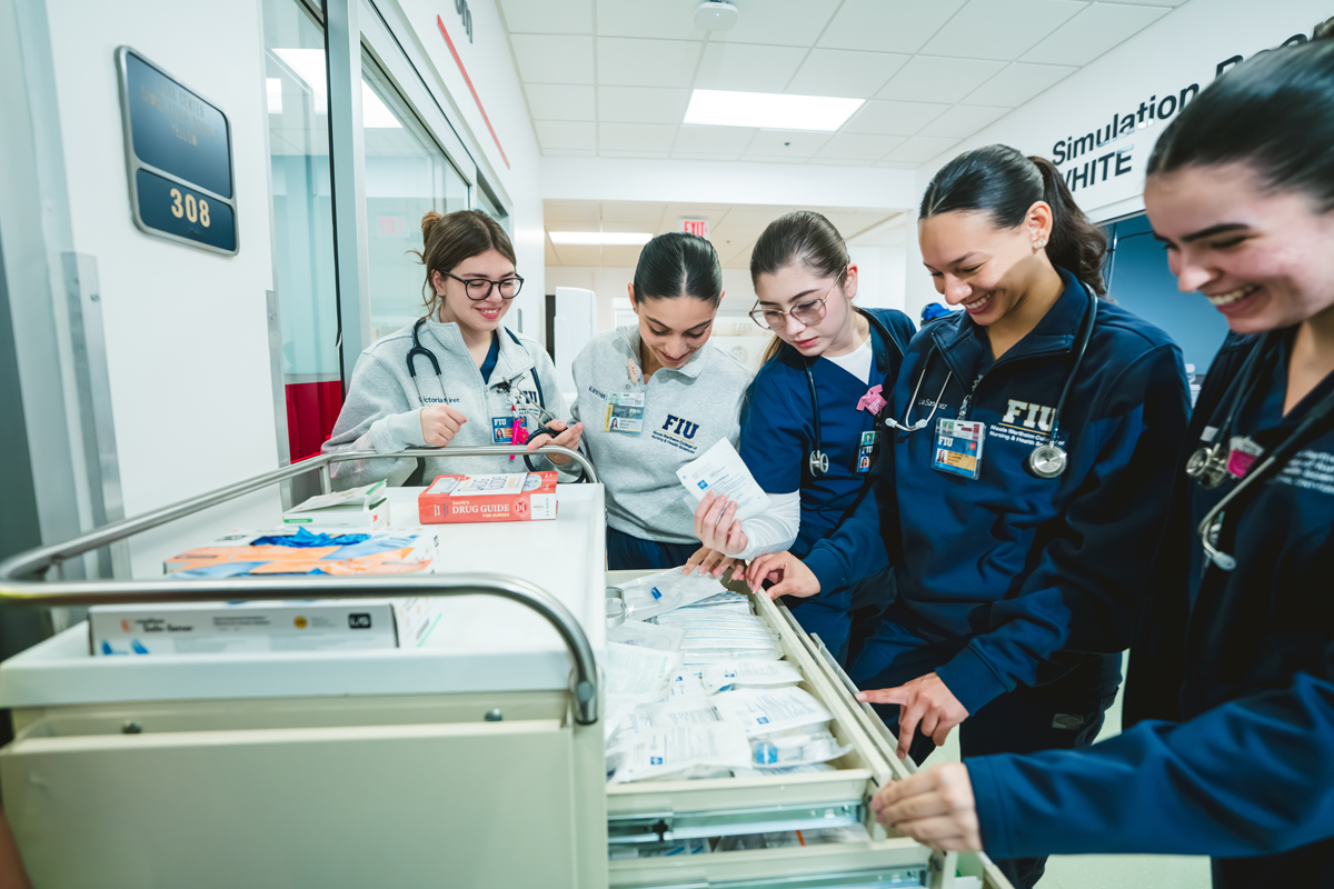 The Jorge and Darlene Perez Clinical Skills Lab features high-fidelity patient simulators, advanced medical equipment, and task trainers that allow students to develop essential clinical skills.